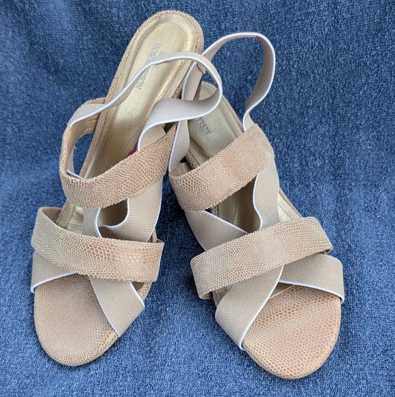 Ros Hommerson Nude Sandal Ankle Strappy Wedge Open Toe Dress Shoes Size 10 M - Picture 1 of 9